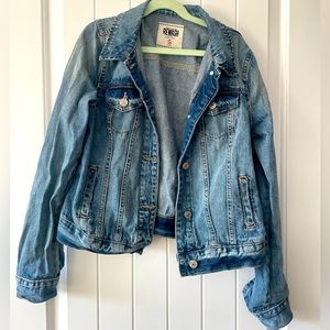 To small for me to wear. But definitely would keep it if I could.